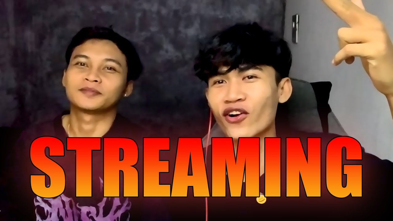 SOLO VS SQUAD⁉️#RamadhanwithYoutube #trending #freefirelive  #mediashareon #shorts