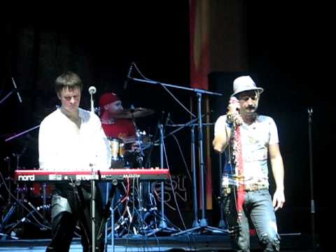 Ундервуд - Следи за ее левой рукой (2011-10-08)