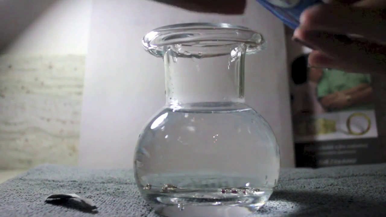 How to clean your jewelry at home gently with Alka Seltzer