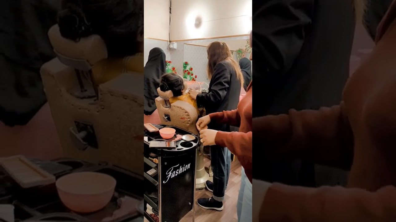 Working in blooms beauty salon layyah 