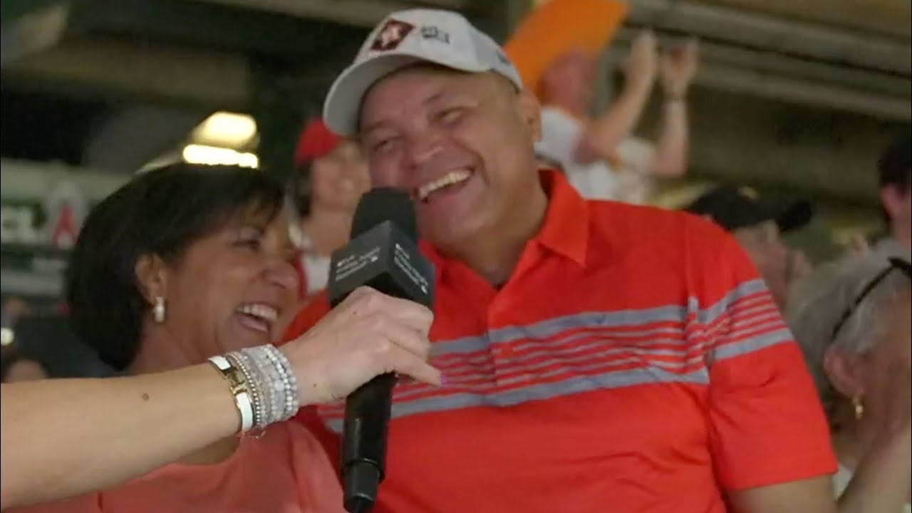 HOW SPECIAL IS THIS?! Jeremy Peña's PARENTS WERE ON THE MIC for his FIRST  CAREER home run!