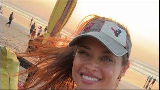 Sunset in Bali 🌅 and day two of my adventures! If it aint fun, it aint my vibe . 😅🏄♀️🏍️ 🏝️