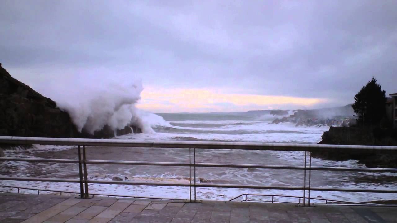 Temporal marítimo en Llanes 9-02-2014