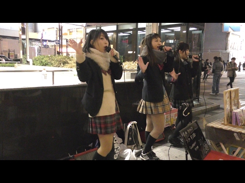 すし娘　桜の花びらたち（AKB48）