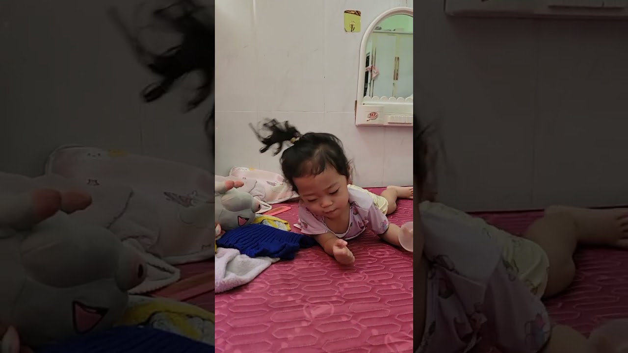 Малыш говорит: папа #sereyneath