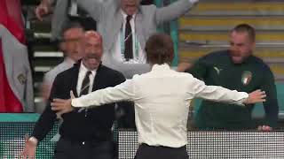 Italia-Austria Abbraccio Vialli E Mancini Al Di Chiesa Europei