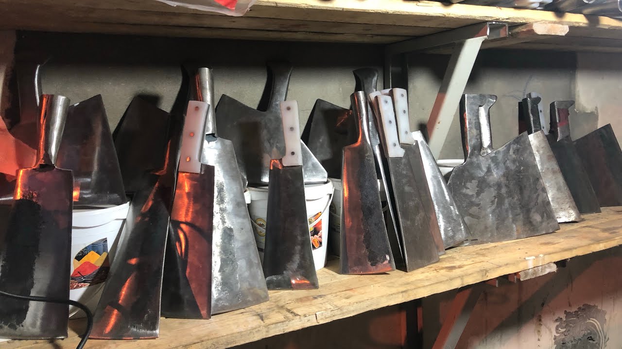 فيديو مفصَّل على معدات الجزارة مع الأثمنة ورقم الهاتف لي أصحاب المتجر…مرحبا بكم