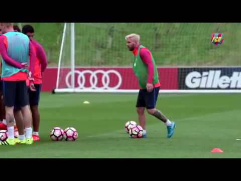 Messi At Training - YouTube