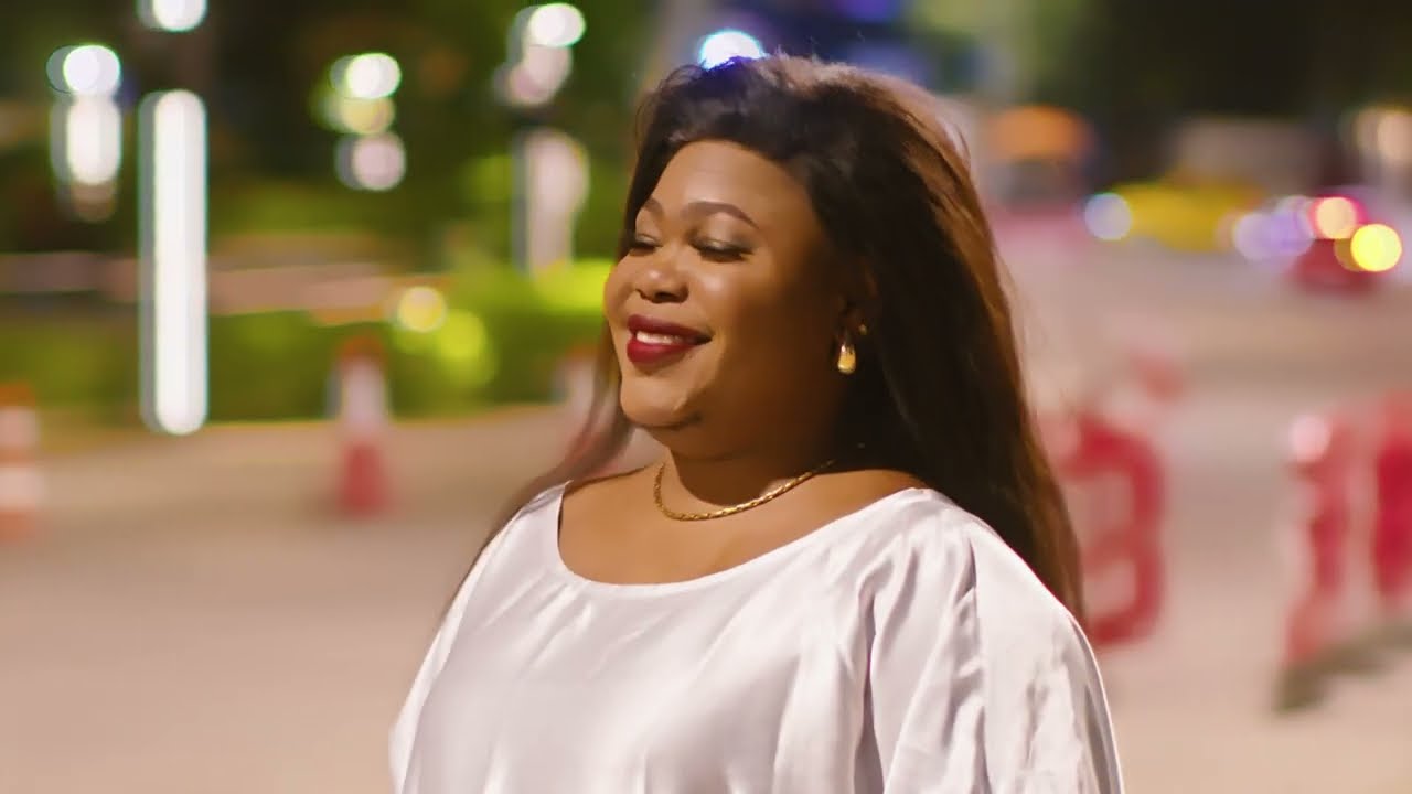 Esther Akawa - Somo  ( Clip Officiel )