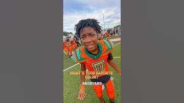 Hey #16👋 What’s your favorite color?👀 #blur #blurrr #mossed #headtop #football #footballshorts