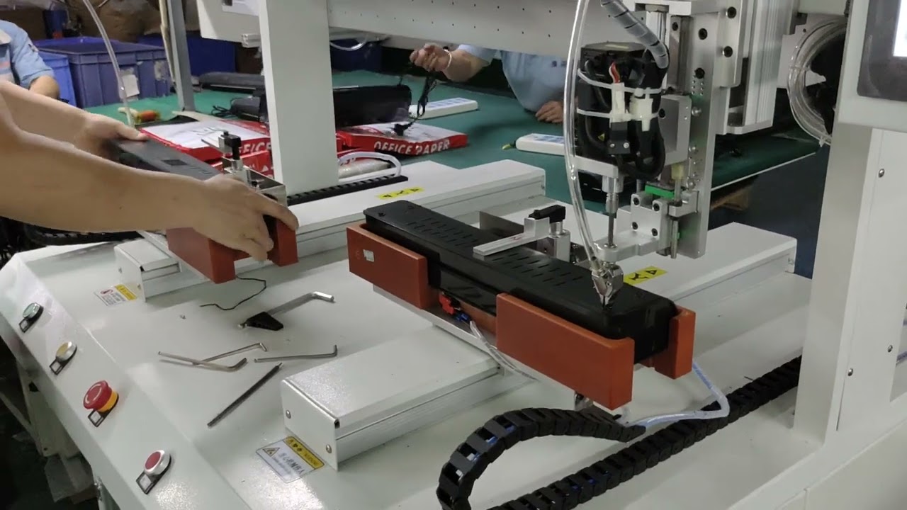 Tonghui Coordinate style automatic locking screw machine