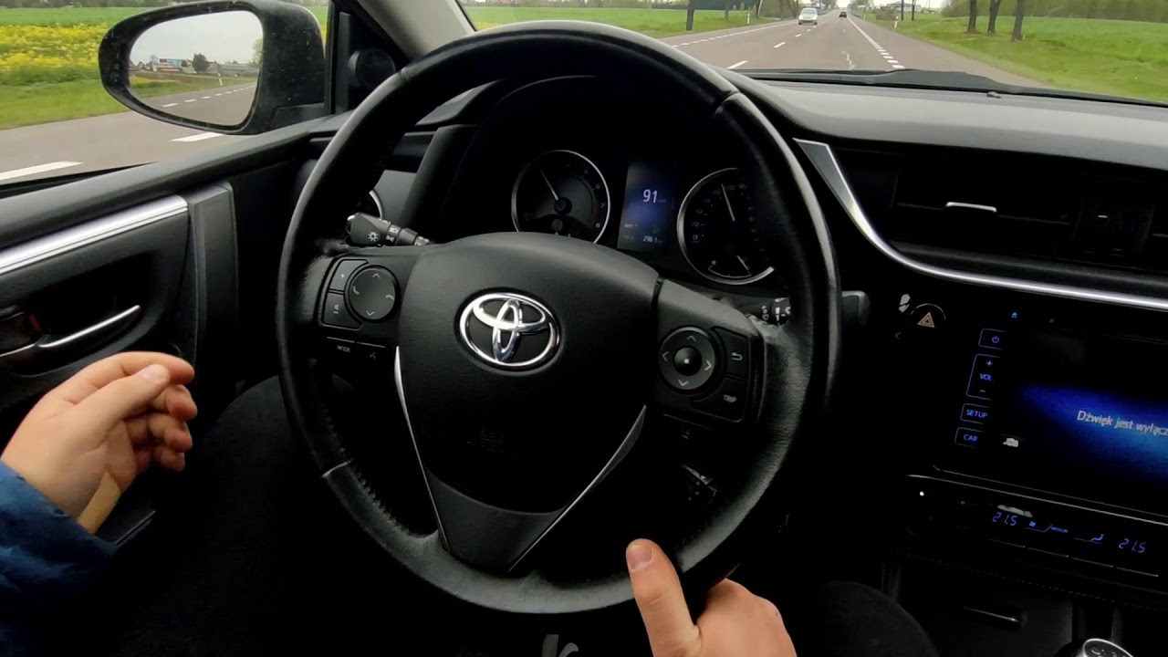 Toyota corolla e18