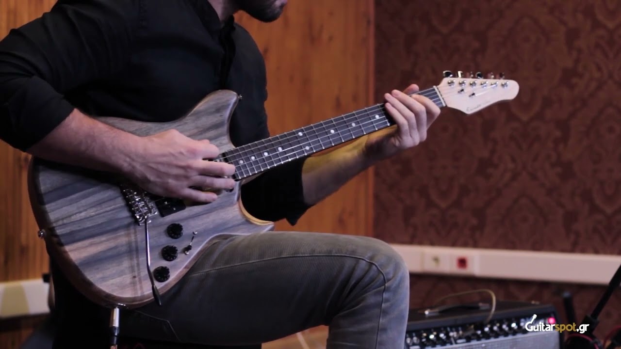 Fremediti Orpheus played by Nikos Arvanitis