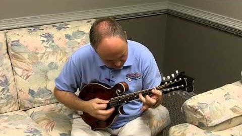 Banjo.com video: demo of a new Eastman MD-515 F-Style Mandolin