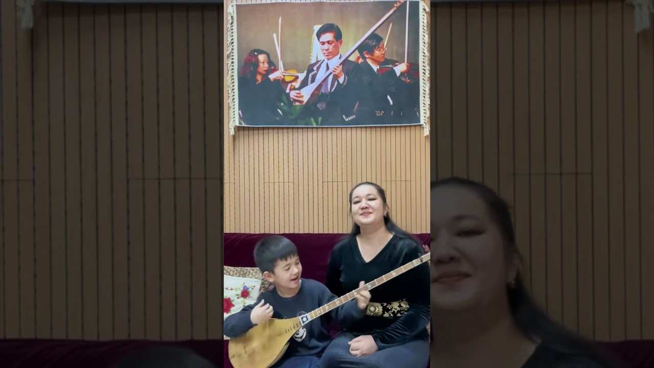 Uyghur Folk Song   ch Ewlat  Nurmemet Tursun