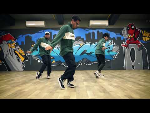 Khadke Glassy   Yo Yo Honey Singh   Mohan Pandey x  Kartik Raja x Himanshu Dulani Choreography