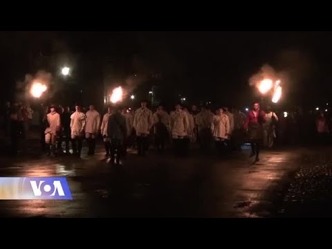 უილიამსბურგი-ცოცხალი მუზეუმი და პირველი ნაძვის ხე აშშ-ში