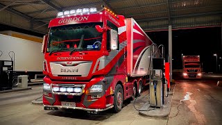 Truck Spotting UK - AT NIGHT - Exelby Services - A1(M) - #2 &#39;4K&#39;