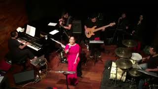 Video thumbnail of "Ku Nanti - Sheila Majid Live at No Black Tie"