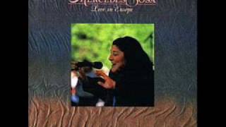 Mercedes Sosa - Solito y sin flor.