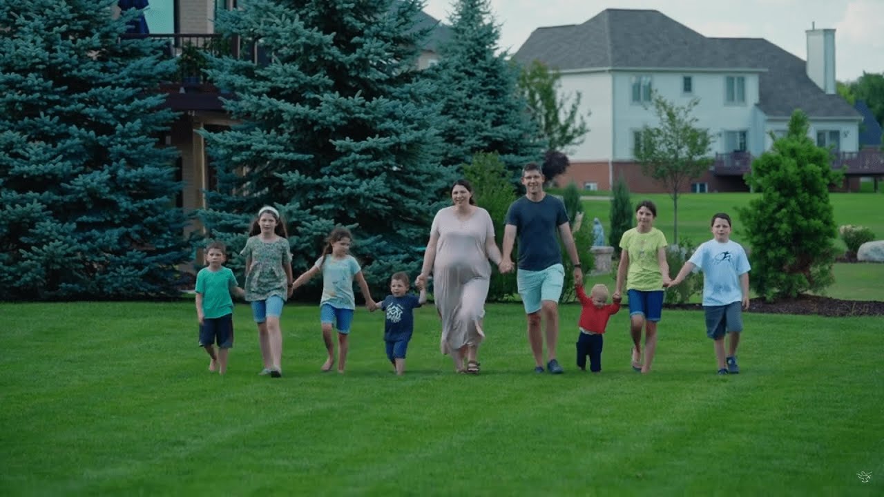 The Hanley Family  || Joyfully Big || Trailer