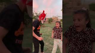 الجوكر المجنون عاوز يخطف بنت صغيرة من الجنينة  | joker misr ?#shorts