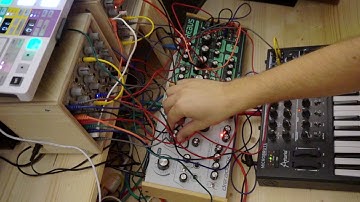 Modular Jam with Arturia Microbrute & Dreadbox Erebus/Hades (Riamiwo StudioVlog 10)