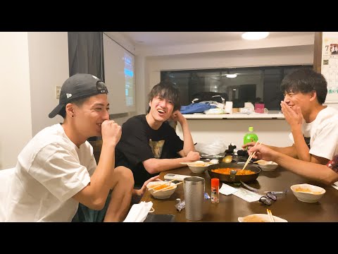 タダでもらった韓国のなんとか鍋食いながら色々話す