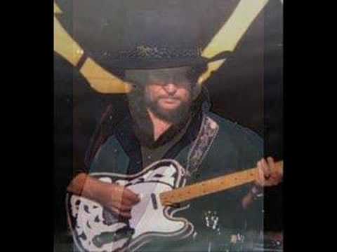 Waylon Jennings - Breakin' Down