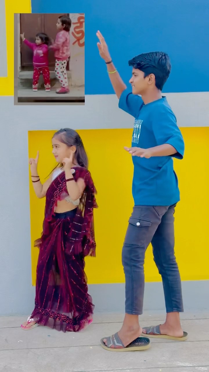 When he starts playing our music ❤️? @nishita1962 #couple #dance #funnydance #music #viral