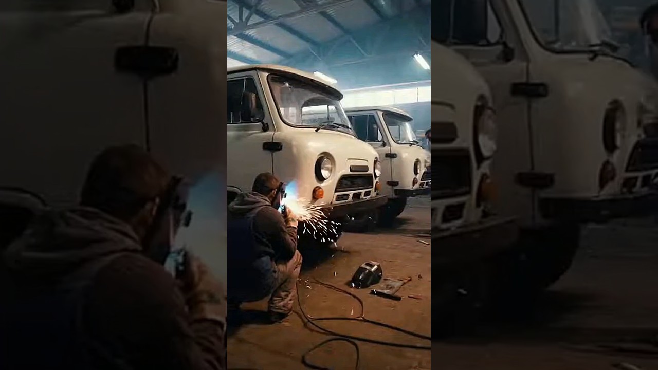 Сделали из УАЗ Буханки микроавтобус для вечеринок 