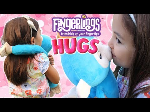*NEW* FINGERLINGS HUGS