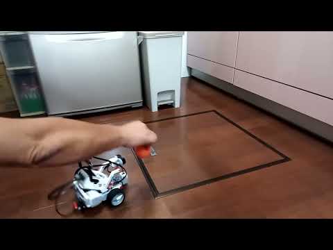 LEGO MINDSTORMS EV3:Pixy Chaser Python