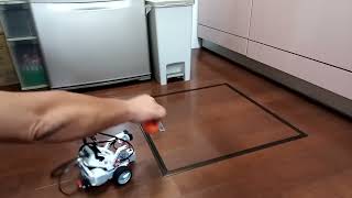 LEGO MINDSTORMS EV3:Pixy Chaser Python
