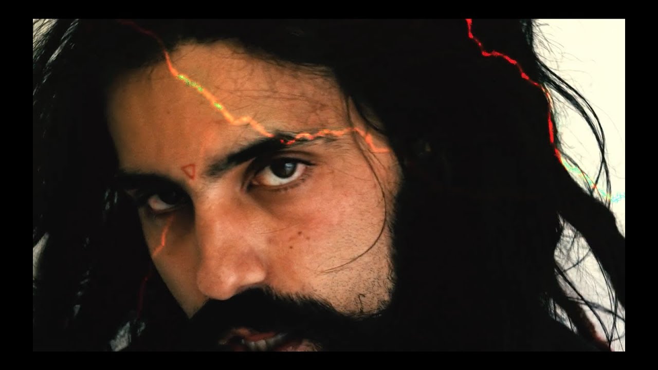 Mira LVCID "LOW" en YouTube Mira LVCID "LOW" en YouTube