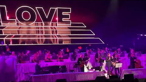 Michael Bublé Sydney Concert - L.O.V.E (Nat King Cole) (Live 2023)