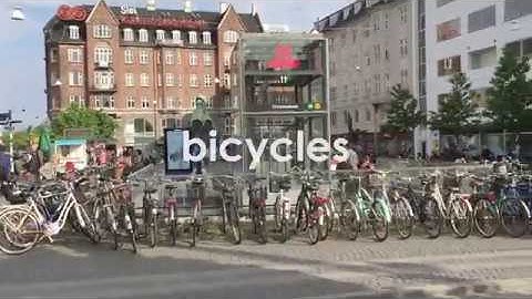 Living public spaces