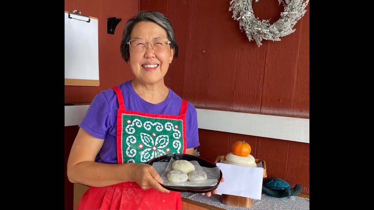 An Easy Way to Make Mochi for the New Year (Revised)