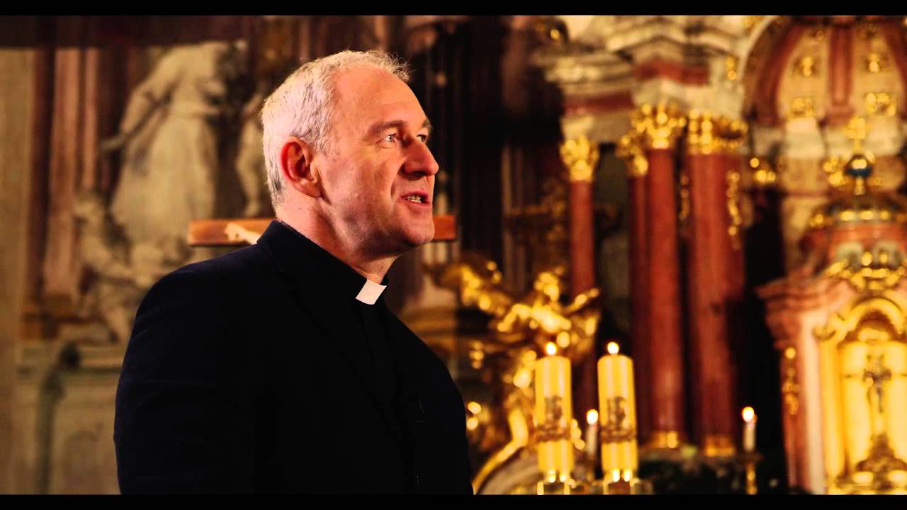 Arcibiskup Bezák Zbohom ... - oficiálny trailer