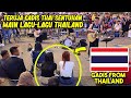 Teruja dua gadis dari thailand bila sentuhan terus mainkan lagulagu thai untuk mereka