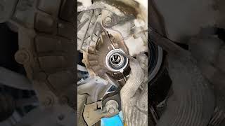 Download Lagu auto technician 86 🇺🇲 MG model 2023 Axle oil seal replacement #auto #oilseal #oilwash🚙🛠️ MP3