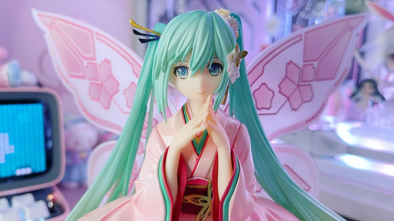 Enruiunni's unboxing video: Racing Miku (Tony Haregi Ver.) by Good
