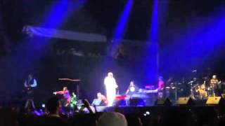 Snoop Dogg - I Wanna Rock Abu Dhabi live