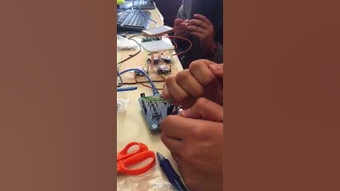 Mini laberinto de futbol con servomotores Arduino Leonardo