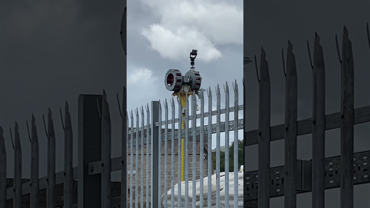 Secomak GP8 alert and fast wail, Flogas Staveley, Derbyshire