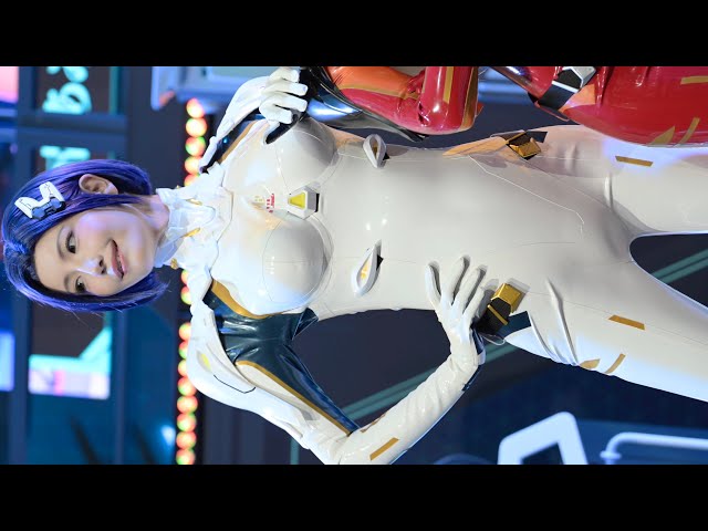4K】東京ゲームショウ2025 パイロットスーツコスプレ 南あみ、篠崎