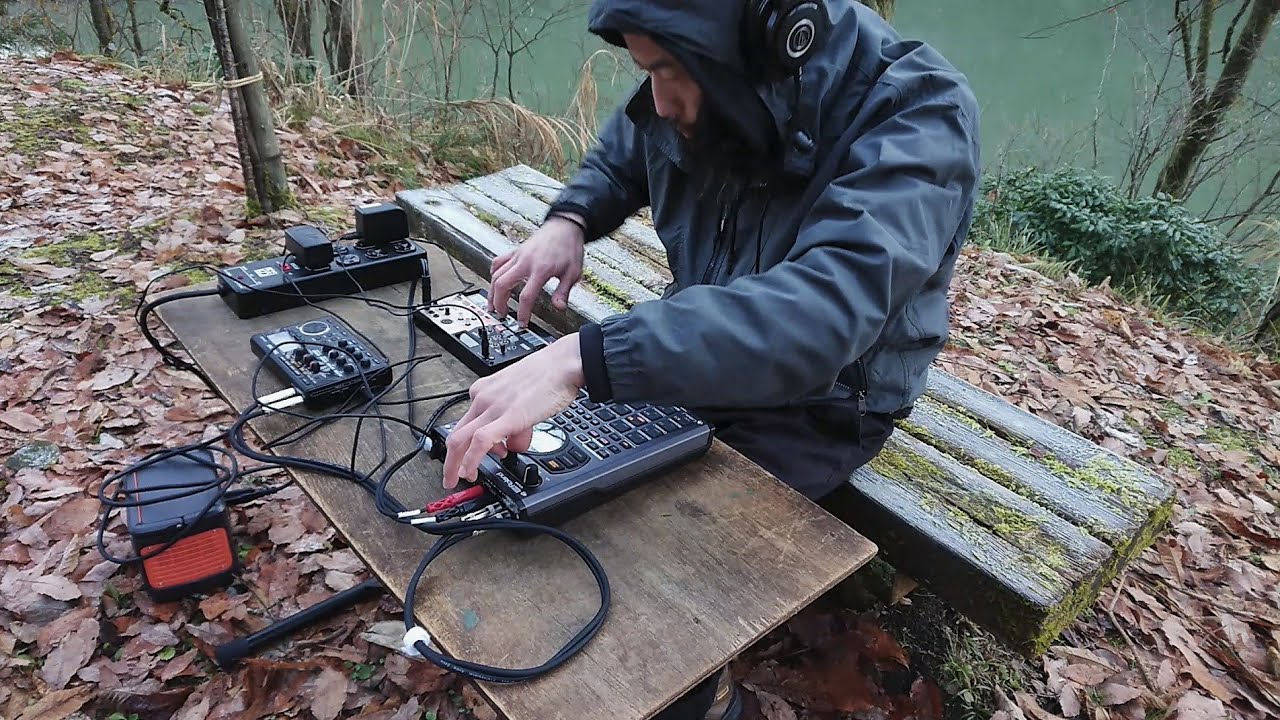 【KORG】volca drum ＆【Roland】SP-404MKII 2