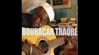 Video thumbnail of "BOUBACAR TRAORE --------Kanou"