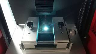 Small Cover Fiber Mini Laser Marking Machine with Flat Metal Plate Fixture