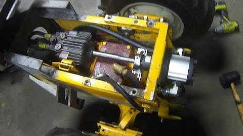 Installing Hydraulic  pump 4wd Cub Cadet part 1